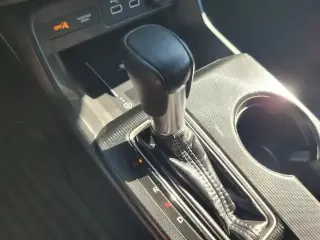 Honda Civic 2023 Touring Sedán de 4 puertas
