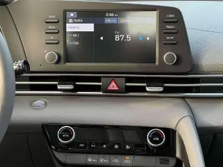 Hyundai ELANTRA 2025 SEL Sport 4dr Sedán