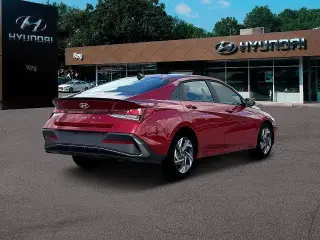 Hyundai ELANTRA 2025 SEL Sport 4dr Sedán