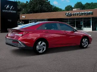 Hyundai ELANTRA 2025 SEL Sport 4dr Sedán