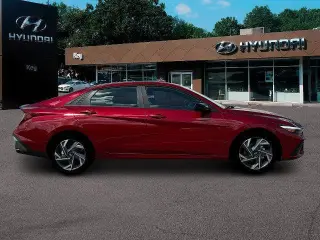 Hyundai ELANTRA 2025 SEL Sport 4dr Sedán