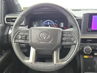 Toyota Tacoma 2025 4x4 SR5 4dr Double Cab 5.0 ft SB