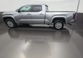 Toyota Tacoma 2025 4x4 SR5 4dr Double Cab 5.0 ft SB