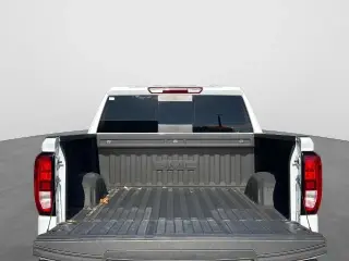 GMC Sierra 1500 2025 4x4 Elevation 4 puertas cabina crew 5.8 pies. SB