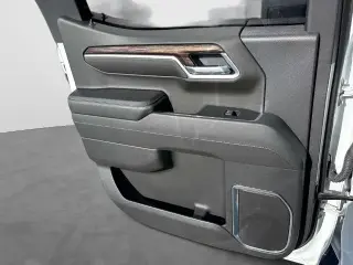 GMC Sierra 1500 2025 4x4 Elevation 4 puertas cabina crew 5.8 pies. SB
