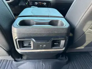 GMC Sierra 1500 2025 4x4 Elevation 4 puertas cabina crew 5.8 pies. SB