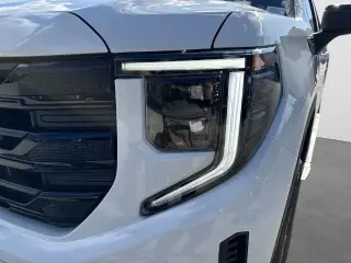 GMC Sierra 1500 2025 4x4 Elevation 4 puertas cabina crew 5.8 pies. SB