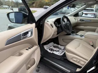 2017 Nissan Pathfinder