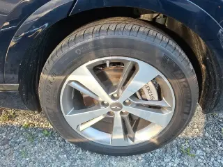 Genesis GV80 2023 AWD 3.5T 4dr SUV