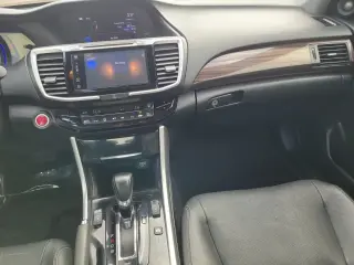 Honda Accord Hybrid 2017 Touring Sedán 4 puertas