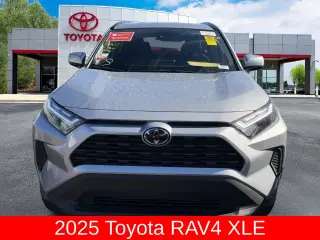 Toyota RAV4 2025 XLE 4dr SUV