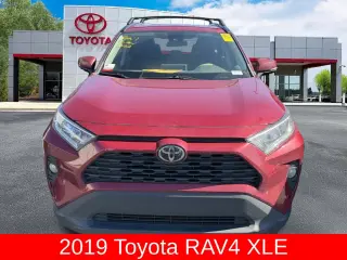 Toyota RAV4 2019 XLE SUV de 4 puertas