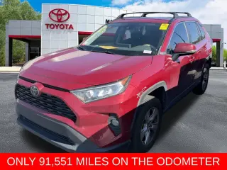 Toyota RAV4 2019 XLE SUV de 4 puertas