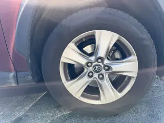 Toyota RAV4 2019 XLE SUV de 4 puertas