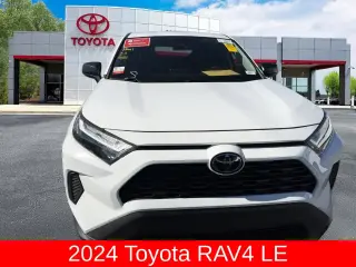 Toyota RAV4 2024 LE 4dr SUV
