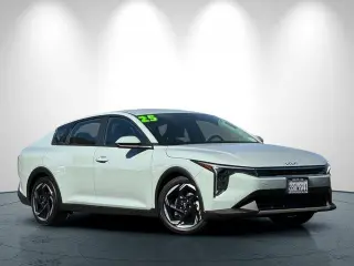 Kia K4 2025 EX 4dr Sedán