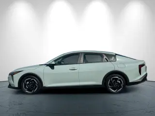 Kia K4 2025 EX 4dr Sedán