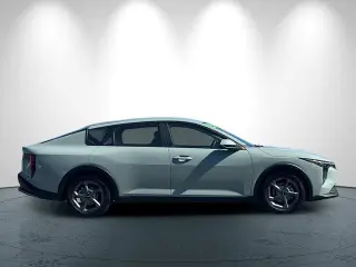 Kia K4 2025 LXS 4dr Sedán