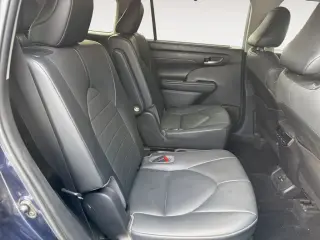 Toyota Highlander 2020 AWD XLE 4dr SUV