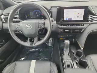 Toyota Camry 2025 SE 4dr Sedán