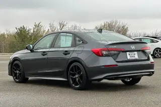 Honda Civic 2023 Sport sedán de cuatro puertas
