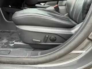Ford Mustang Mach-E 2023 AWD Select SUV 4 puertas