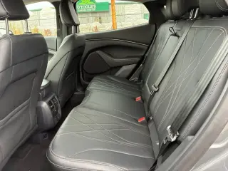 Ford Mustang Mach-E 2023 AWD Select SUV 4 puertas
