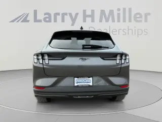Ford Mustang Mach-E 2023 AWD Select SUV 4 puertas