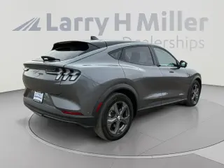 Ford Mustang Mach-E 2023 AWD Select SUV 4 puertas
