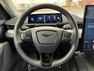 Ford Mustang Mach-E 2023 AWD Select SUV 4 puertas