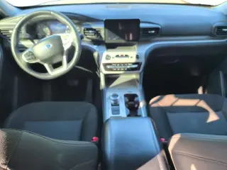 Ford Explorer 2024 XLT 4x4 SUV