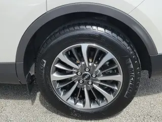 Lincoln Nautilus 2023 estándar 4dr SUV