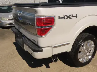 Ford F-150 2011 4x4 Platinum 4dr SuperCrew Styleside 6.5 ft. SB