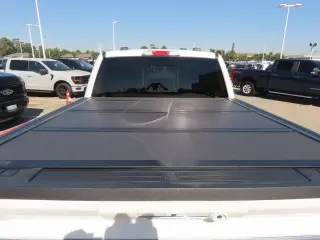 Ford F-150 2023 4x4 Platino 4dr SuperCrew 5.5 ft. SB