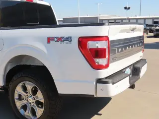 Ford F-150 2023 4x4 Platino 4dr SuperCrew 5.5 ft. SB
