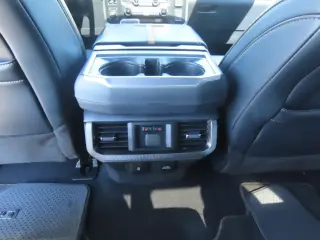 Ford F-150 2023 4x4 Platino 4dr SuperCrew 5.5 ft. SB