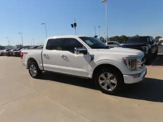 Ford F-150 2023 4x4 Platino 4dr SuperCrew 5.5 ft. SB
