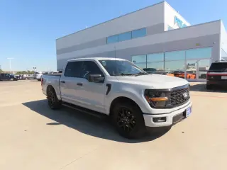Ford F-150 2024 4x2 STX 4dr SuperCrew 5.5 ft. SB