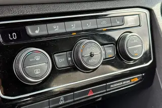 Volkswagen Atlas Cross Sport 2023 V6 SE 4dr SUV con Tecnología