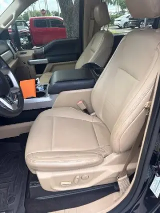 Ford F-250 Super Duty 2018 4x2 Lariat 4dr Crew Cab 6.8 ft. SB Pickup