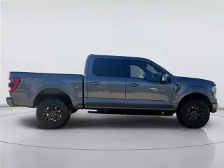 Ford F-150 2023 4x4 Tremor 4dr SuperCrew con plataforma de 5.5 pies de longitud de cabina.