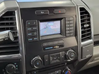 Ford F-150 2015 4x4 XLT 4dr SuperCrew con cabina de 5.5 ft.