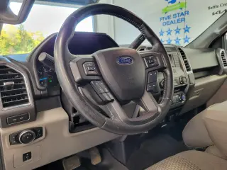 Ford F-150 2015 4x4 XLT 4dr SuperCrew con cabina de 5.5 ft.