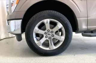 Ford F-150 2023 4x4 XLT 4dr SuperCrew 5.5 pies SB