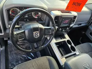 Ram 1500 2015 4x4 SLT 4dr Crew Cab 5.5 ft. SB Pickup