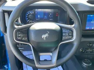 Ford Bronco 2022 4x4 Base 2dr SUV