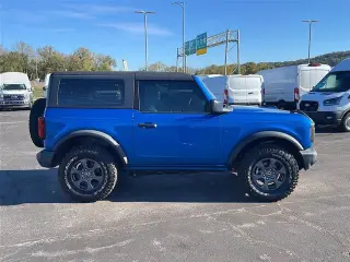 Ford Bronco 2022 4x4 Base 2dr SUV