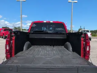 Ford F-150 2023 4x2 XLT 4d SuperCrew 5.5 ft. SB