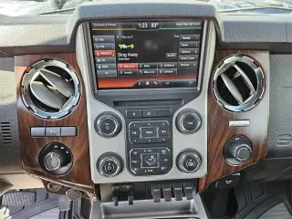 Ford F-250 Super Duty 2016 4x4 Lariat 4dr Crew Cab 6.8 ft. SB Pickup