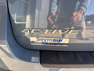 Ford Explorer 2025 AWD Active 4dr SUV